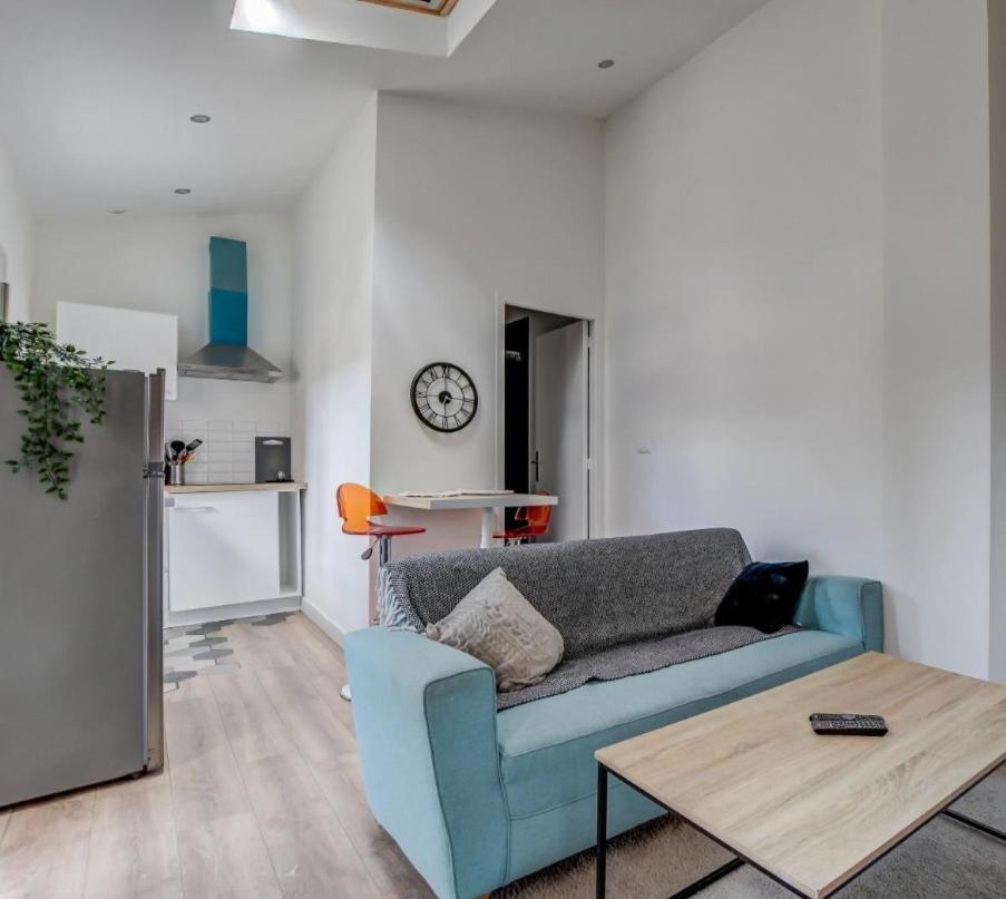Joli Studio Maisonnette Avec Cachet Тулуза Екстериор снимка