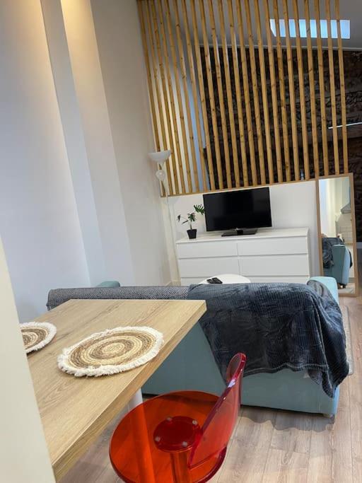 Joli Studio Maisonnette Avec Cachet Тулуза Екстериор снимка